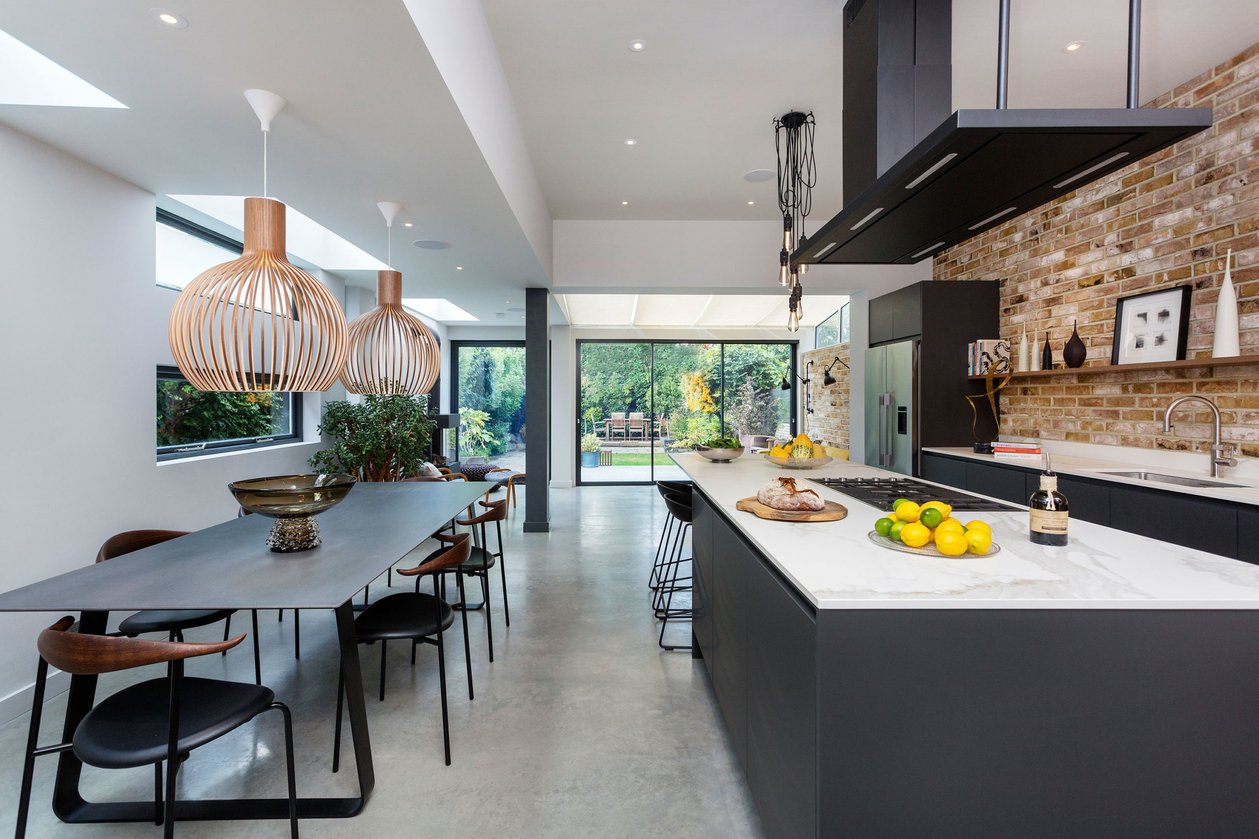 CHATSWORTH GARDENS HUX London