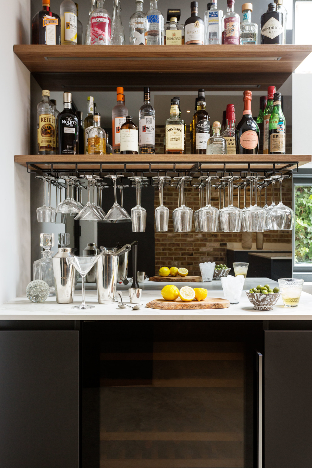 Beautifully Designed Bespoke Luxury Home Bars | HUX London